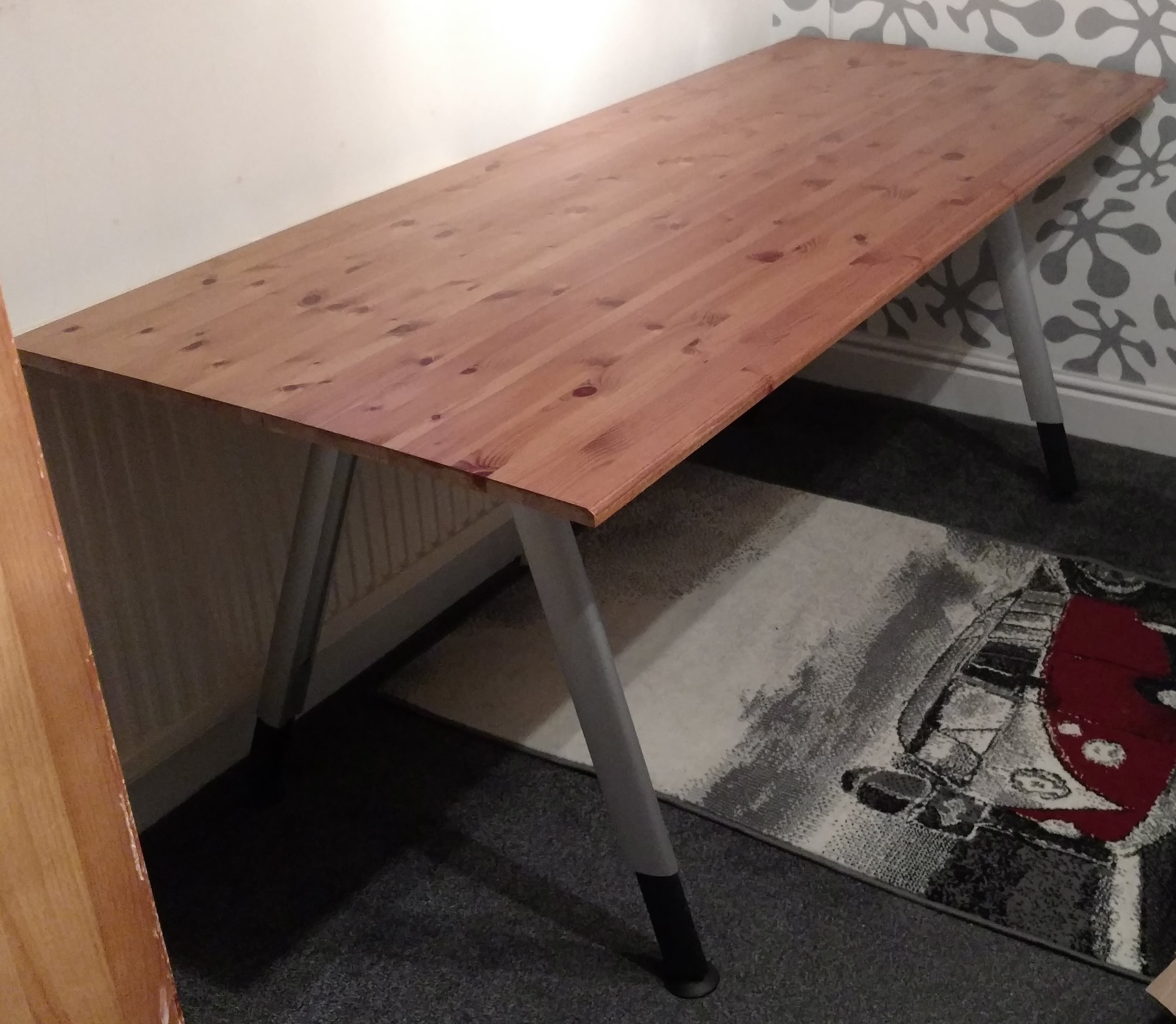 Anothe view of the desk in my room