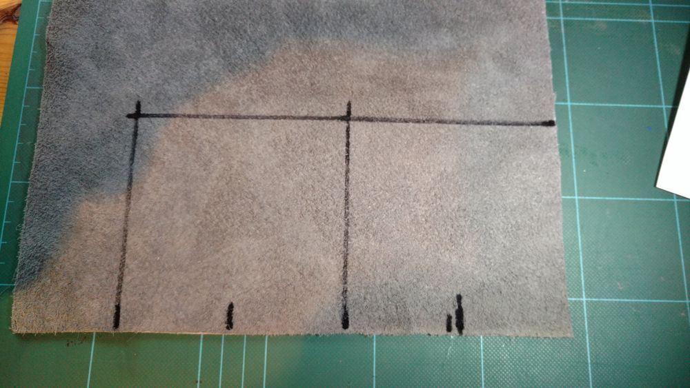 Marking the pattern on the leather